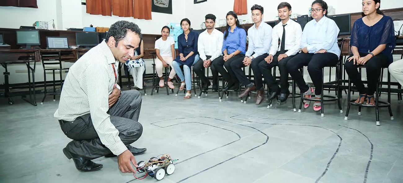 Electronics and Electrical Lab LPU