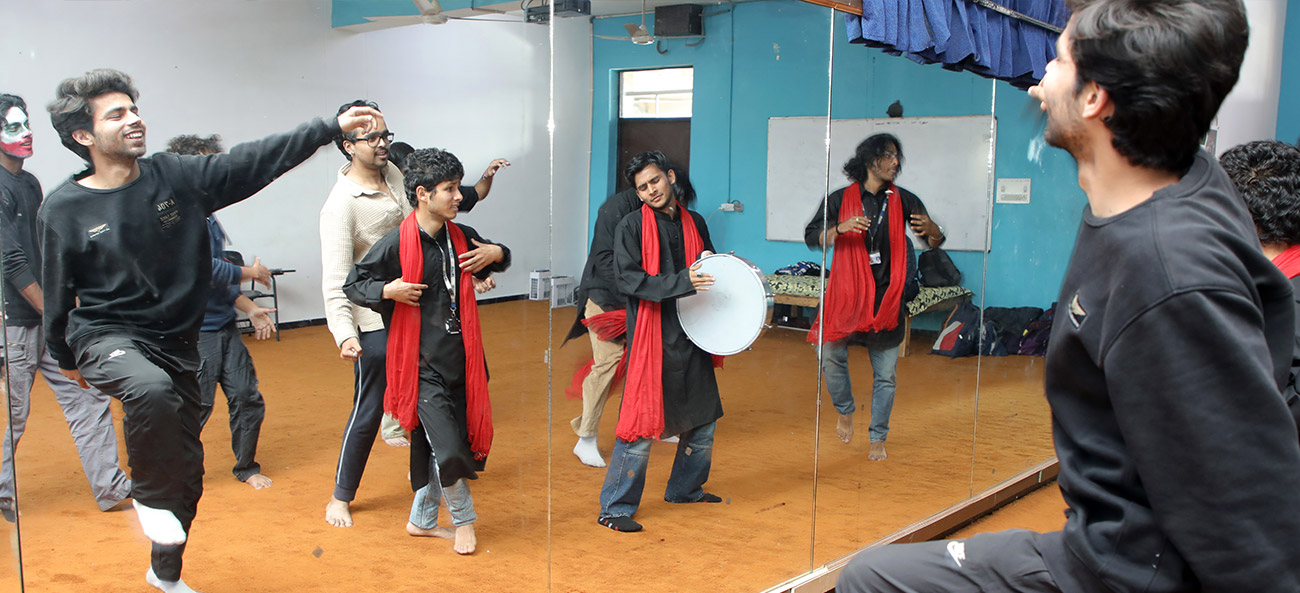 Theatre Lab LPU